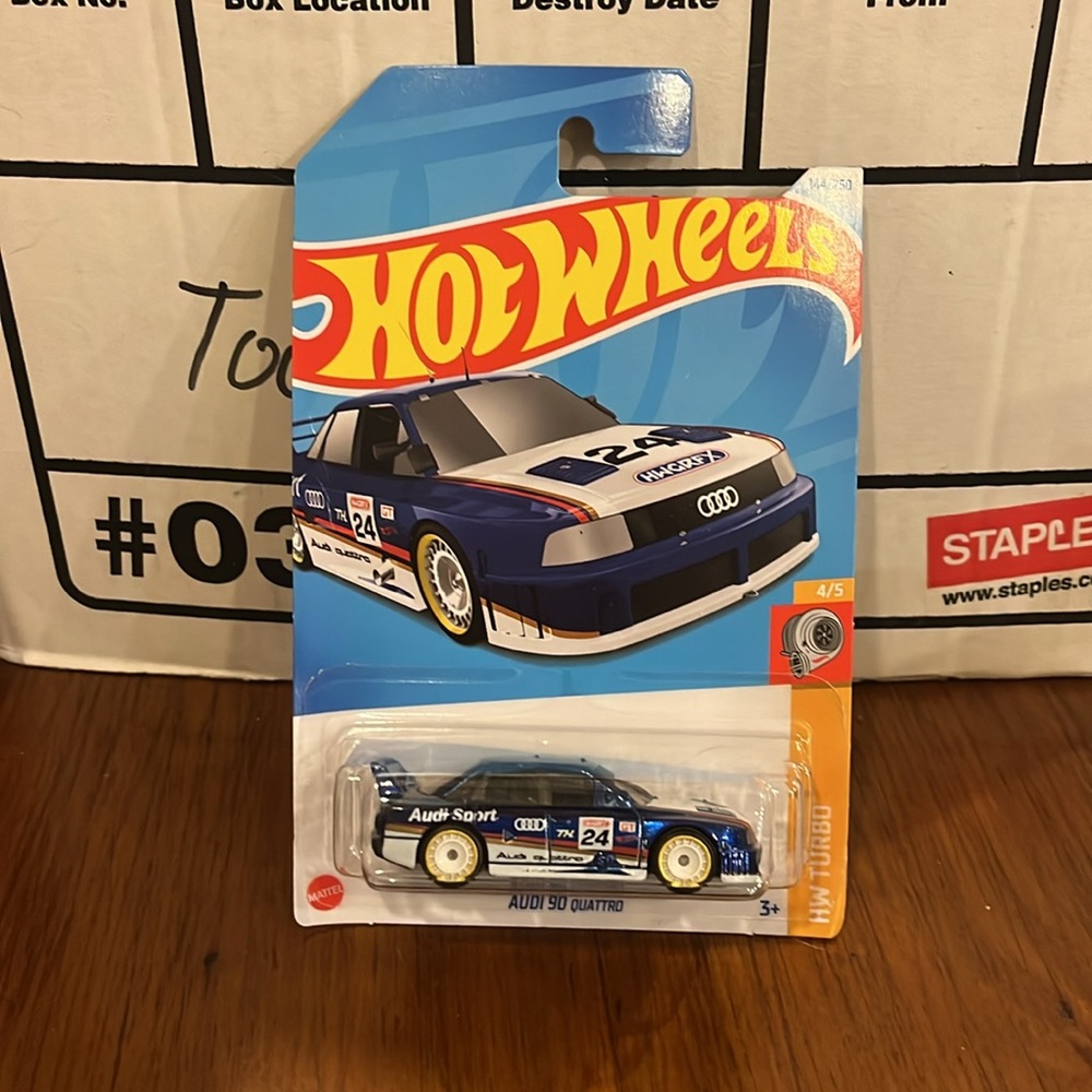 Hot Wheels Audi 90 Quattro Super Treasure Hunt and Regular Version Toy Car